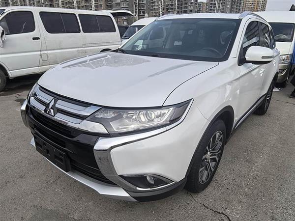 欧蓝德 2018款 2.0L 两驱荣耀版 5座
