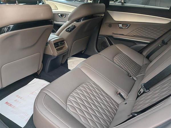 汉 2023款 EV 冠军版 605KM前驱尊贵型