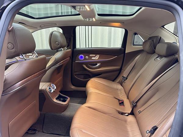 奔驰E级 2021款 改款 E 300 L 豪华型