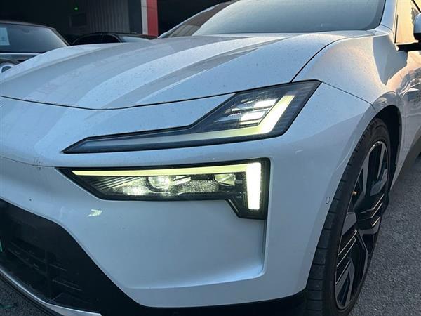 Polestar 4 2024款 双电机长续航PLUS  双星互联版