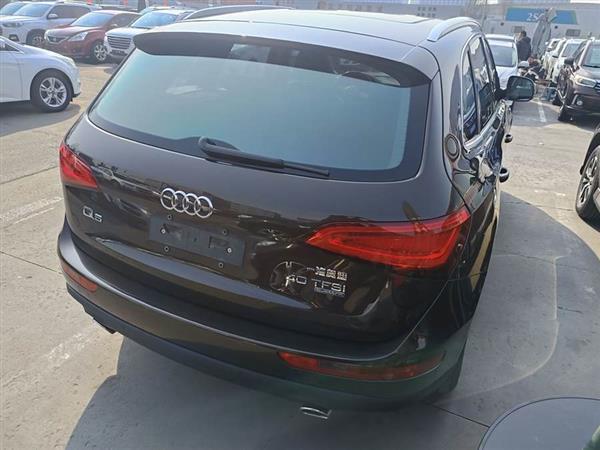 奥迪Q5 2015款 40 TFSI 进取型