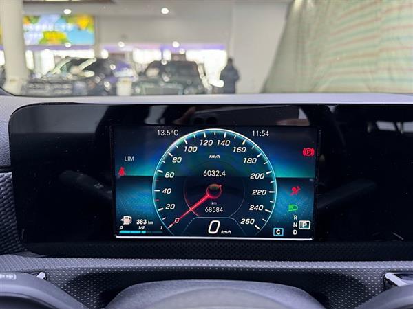 奔驰A级 2020款 A 180 L 运动轿车