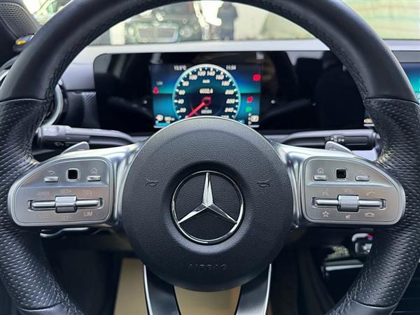 奔驰A级 2020款 A 180 L 运动轿车