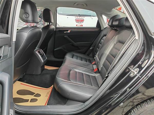 帕萨特 2016款 330TSI DSG尊荣版