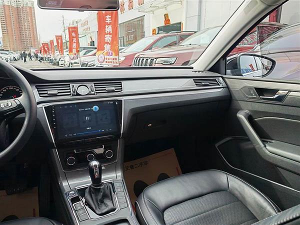 帕萨特 2016款 330TSI DSG尊荣版