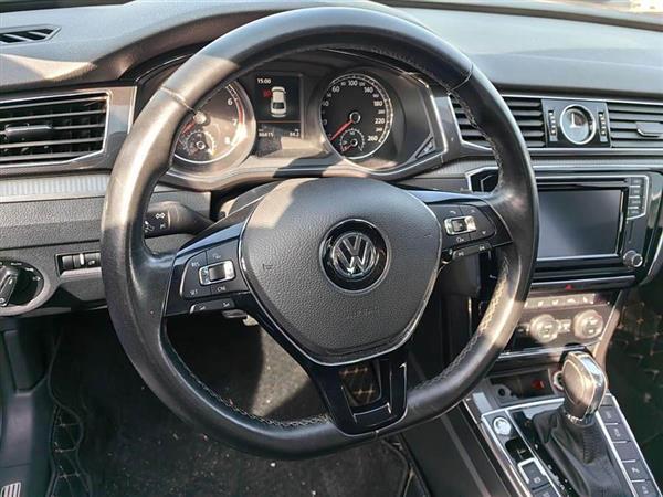帕萨特 2017款 330TSI DSG御尊版