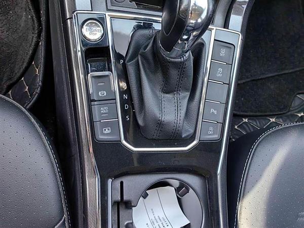 帕萨特 2017款 330TSI DSG御尊版
