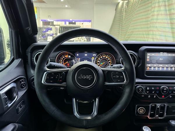 牧马人 2019款 2.0T Sahara 四门电动敞篷版 国VI