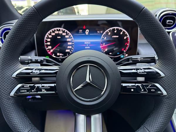 奔驰GLC 2024款 GLC 260 L 4MATIC 豪华型 7座