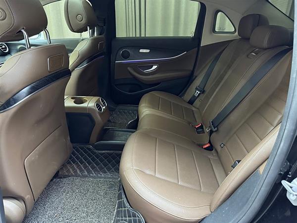 奔驰E级 2018款 改款 E 200 L 运动型 4MATIC