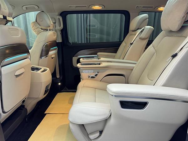 奔驰V级 2020款 V 260 尊贵版