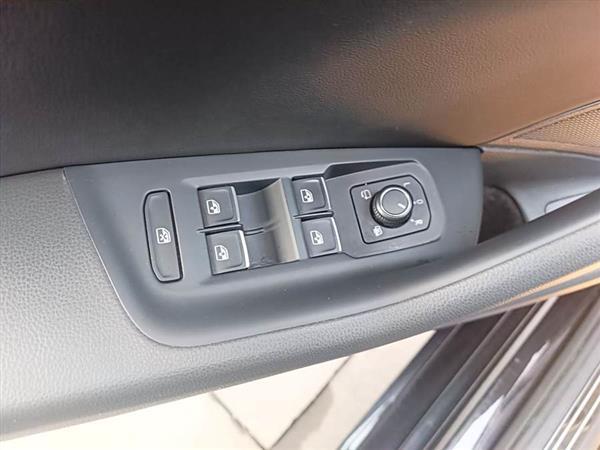 迈腾 2020款 330TSI DSG 领先型