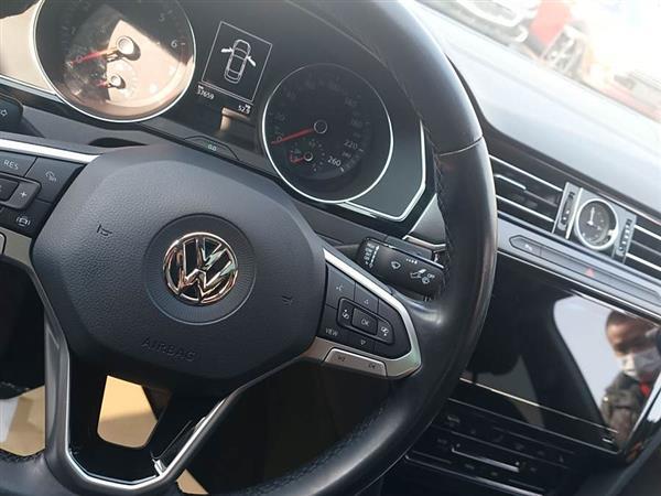 迈腾 2020款 330TSI DSG 领先型