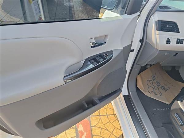 SIENNA 2011款 3.5L 两驱自动型