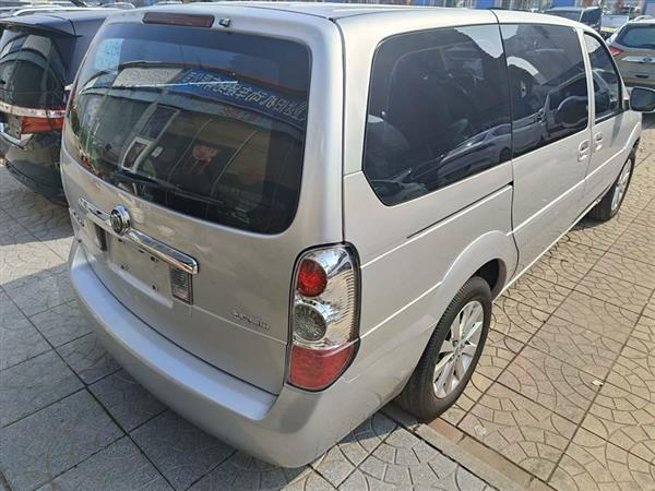 别克GL8 2014款 2.4L 经典版