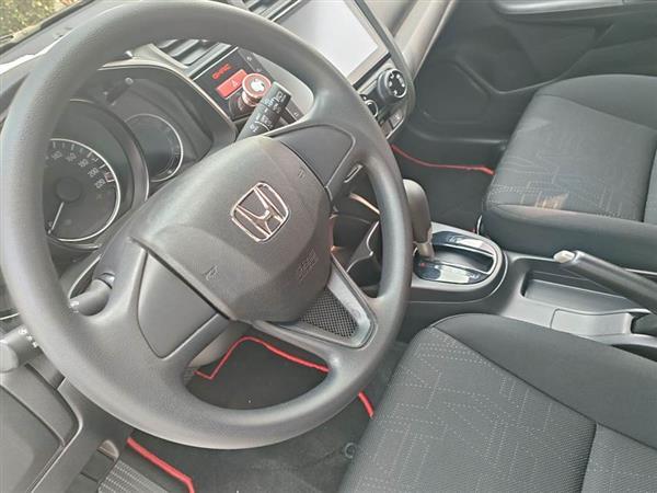 飞度 2016款 1.5L LXS CVT舒适天窗版