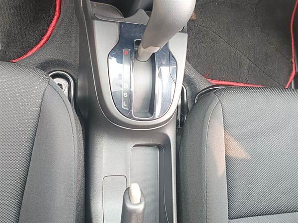 飞度 2016款 1.5L LXS CVT舒适天窗版