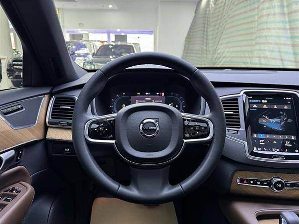 沃尔沃XC90 2023款 B5 智行豪华版 5座