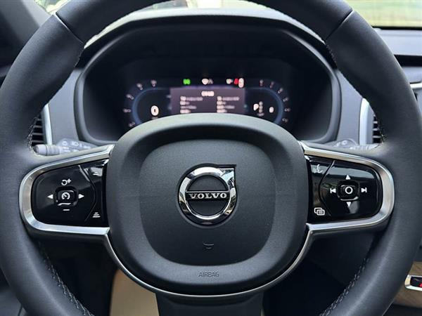 沃尔沃XC90 2023款 B5 智行豪华版 5座