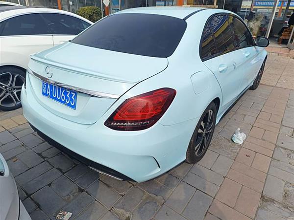 奔驰C级 2019款 C 260 运动版