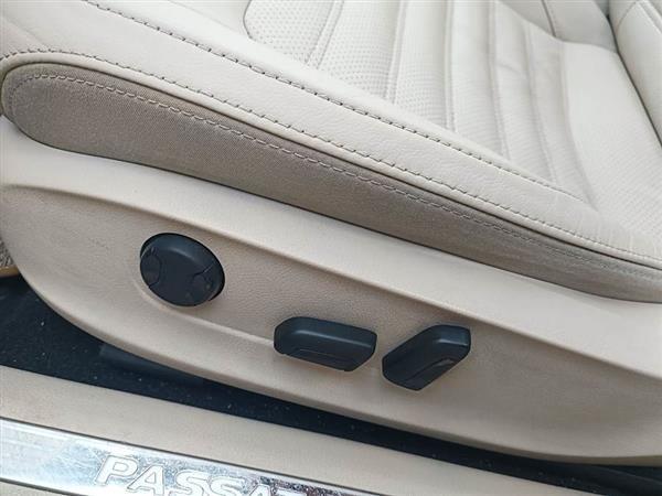 帕萨特 2013款 1.8TSI DSG御尊版