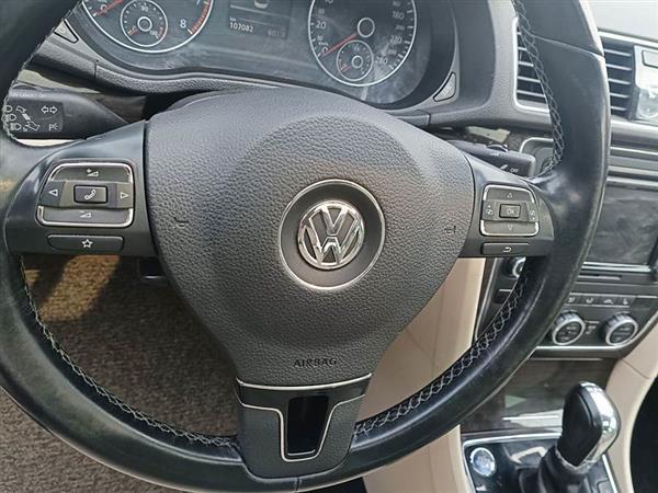 帕萨特 2013款 1.8TSI DSG御尊版