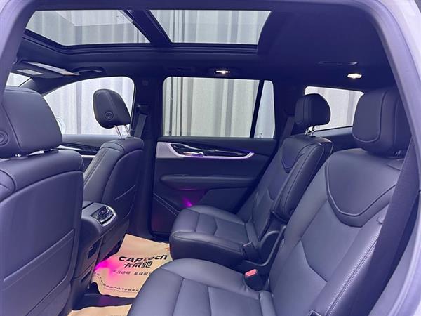 凯迪拉克XT6 2022款 2.0T 六座四驱豪华型