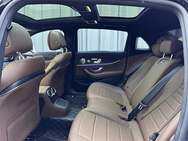 奔驰E级 2023款 改款 E 300 L 运动豪华型
