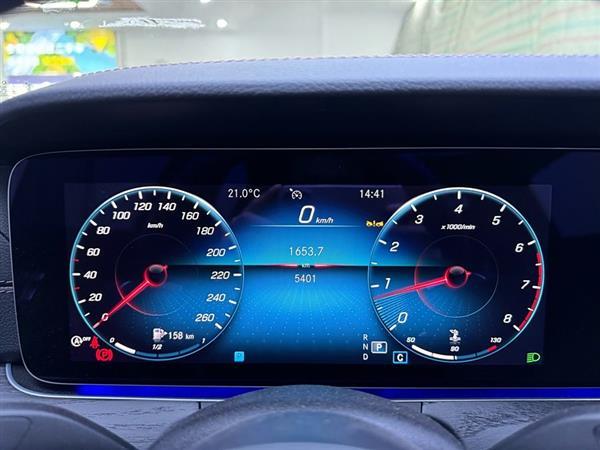 奔驰E级 2023款 改款 E 300 L 运动豪华型