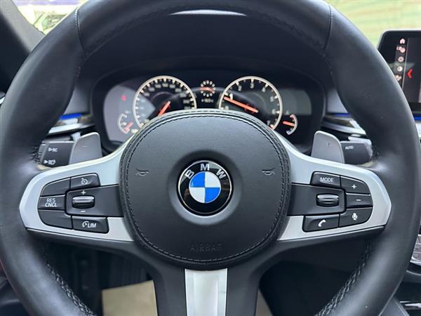 宝马5系 2019款 530Li 尊享型 M运动套装