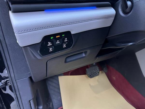 途昂 2023款 改款 380TSI 四驱尊崇豪华版