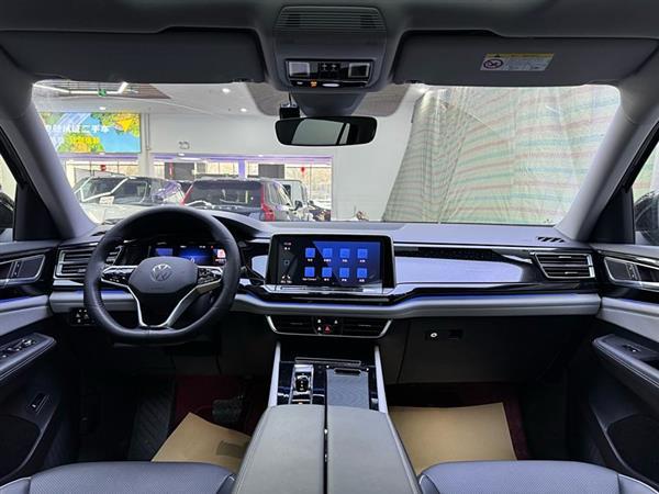 途昂 2023款 改款 380TSI 四驱尊崇豪华版