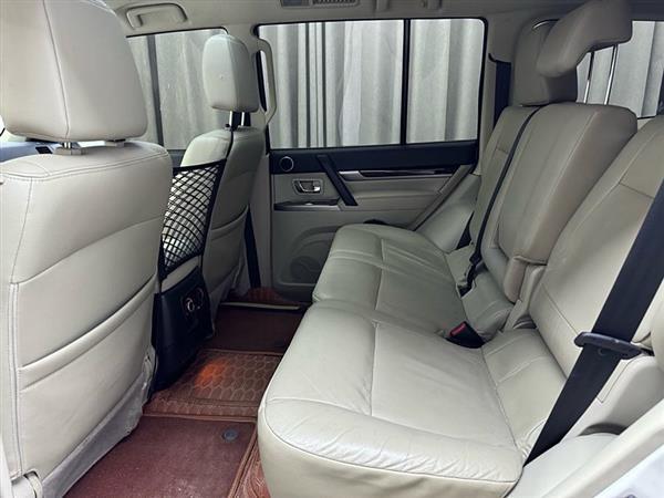 帕杰罗(进口)V97 2018款 3.8L 中东版