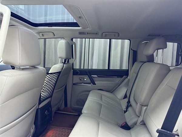 帕杰罗(进口)V97 2018款 3.8L 中东版