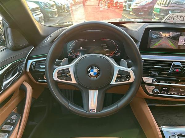 宝马5系 2020款 530Li 尊享型 M运动套装