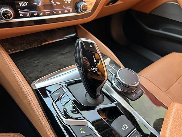 宝马5系 2020款 530Li 尊享型 M运动套装