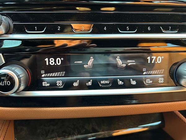 宝马5系 2020款 530Li 尊享型 M运动套装