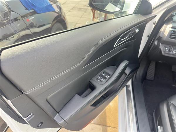 红旗H5 2020款 1.8T 自动智联旗享版