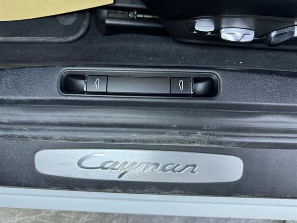 Cayman 2015款 Cayman Style Edition 2.7L