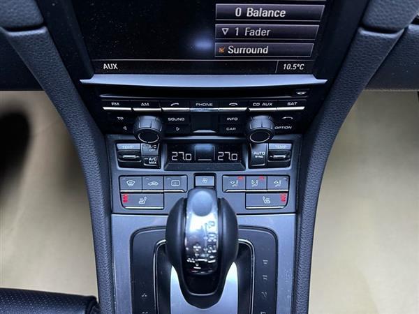 Cayman 2015款 Cayman Style Edition 2.7L