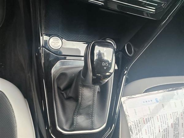 T-ROC探歌 2023款 300TSI DSG两驱辰光版