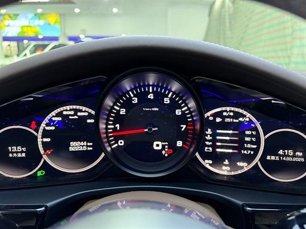 Panamera 2017款 Panamera 4 行政加长版 3.0T