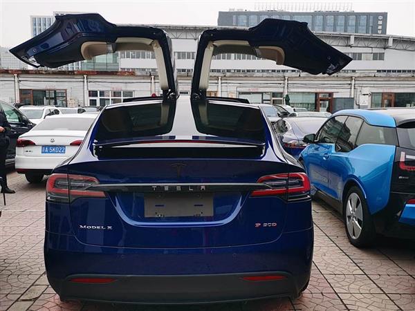 Model X 2016款 Model X P90D
