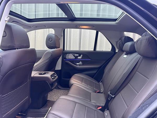 奔驰GLE 2023款 GLE 350 4MATIC 时尚型