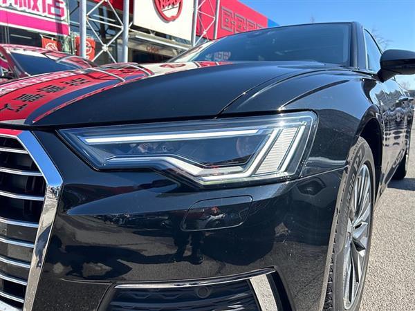 奥迪A6L 2022款 45 TFSI 臻选致雅型
