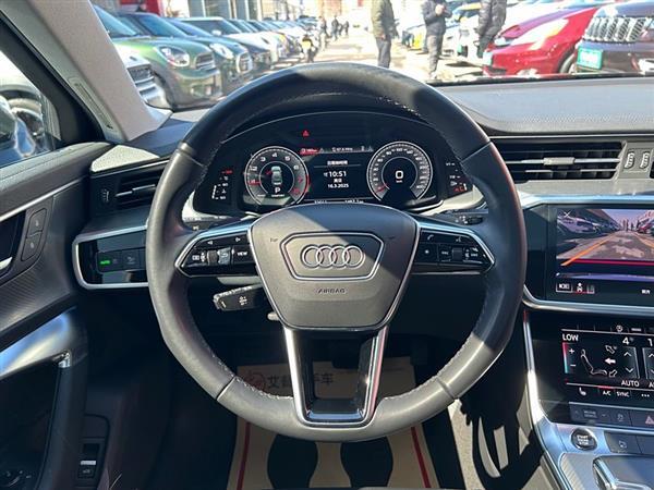 奥迪A6L 2022款 45 TFSI 臻选致雅型