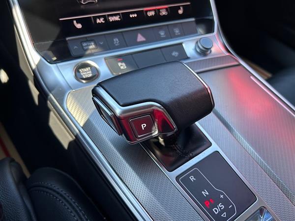 奥迪A6L 2022款 45 TFSI 臻选致雅型