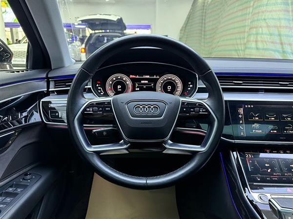 奥迪A8 2021款 A8L 50 TFSI quattro 舒适型