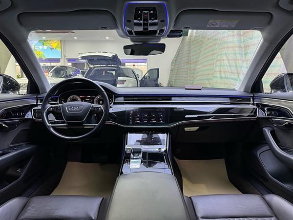 奥迪A8 2021款 A8L 50 TFSI quattro 舒适型