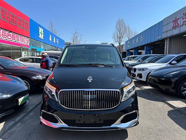 奔驰V级 2016款 V 260 L 尊贵加长版